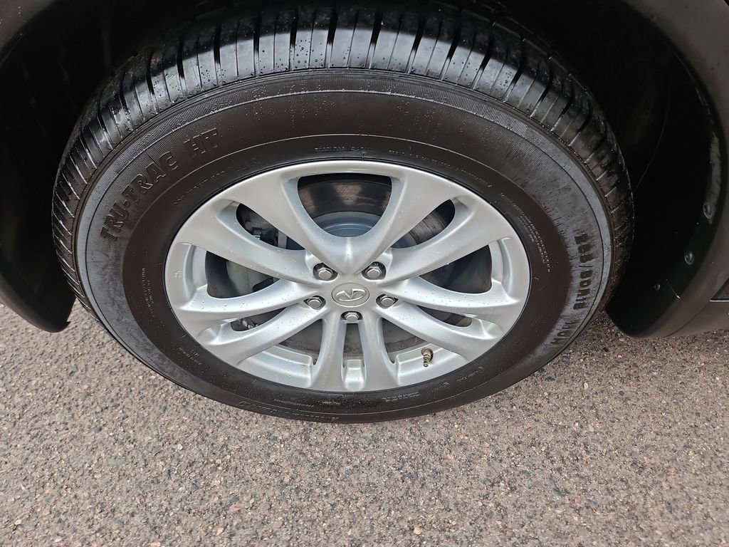 Used 2017 INFINITI QX70 AWD image 27