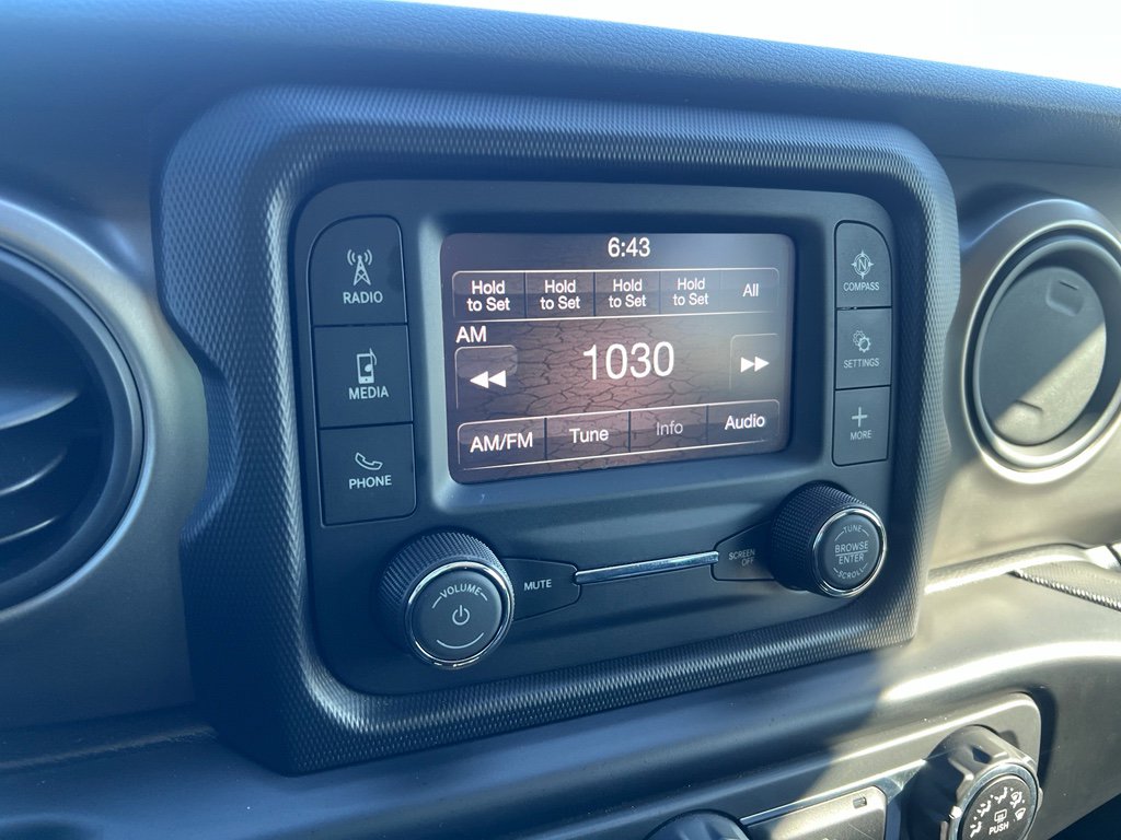 Used 2020 Jeep Wrangler Sport image 21