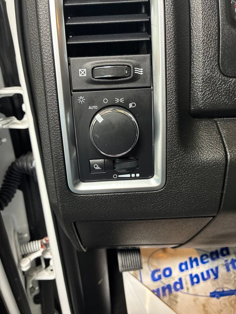 Used 2023 RAM 1500 Classic SLT w/ Trailer & Traction Group AWD/4WD image 14