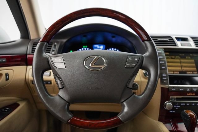 Used 2011 Lexus LS 460 AWD w/ Comfort Pkg image 49