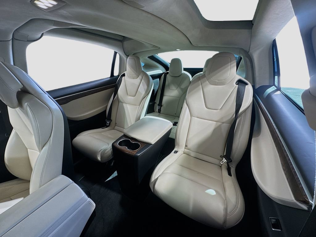 Used 2018 Tesla Model X P100D image 22