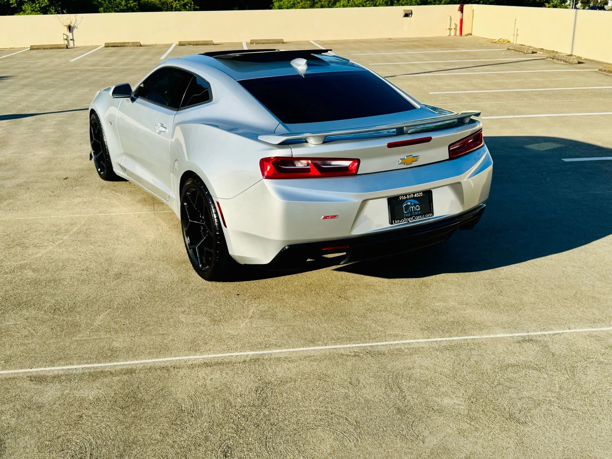 Used 2017 Chevrolet Camaro SS image 21
