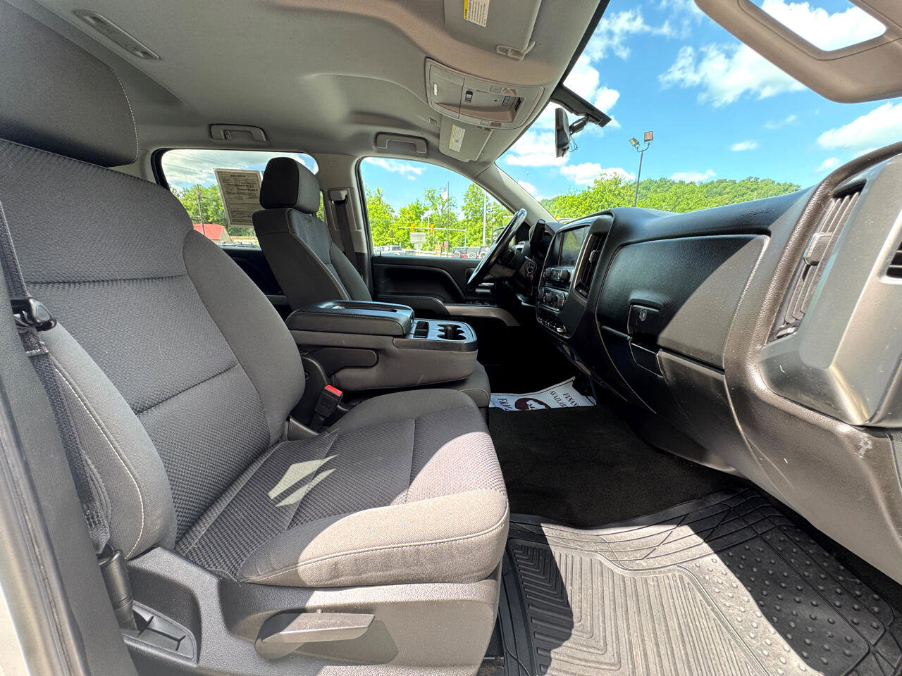 Used 2018 Chevrolet Silverado 1500 LT w/ All Star Edition image 19