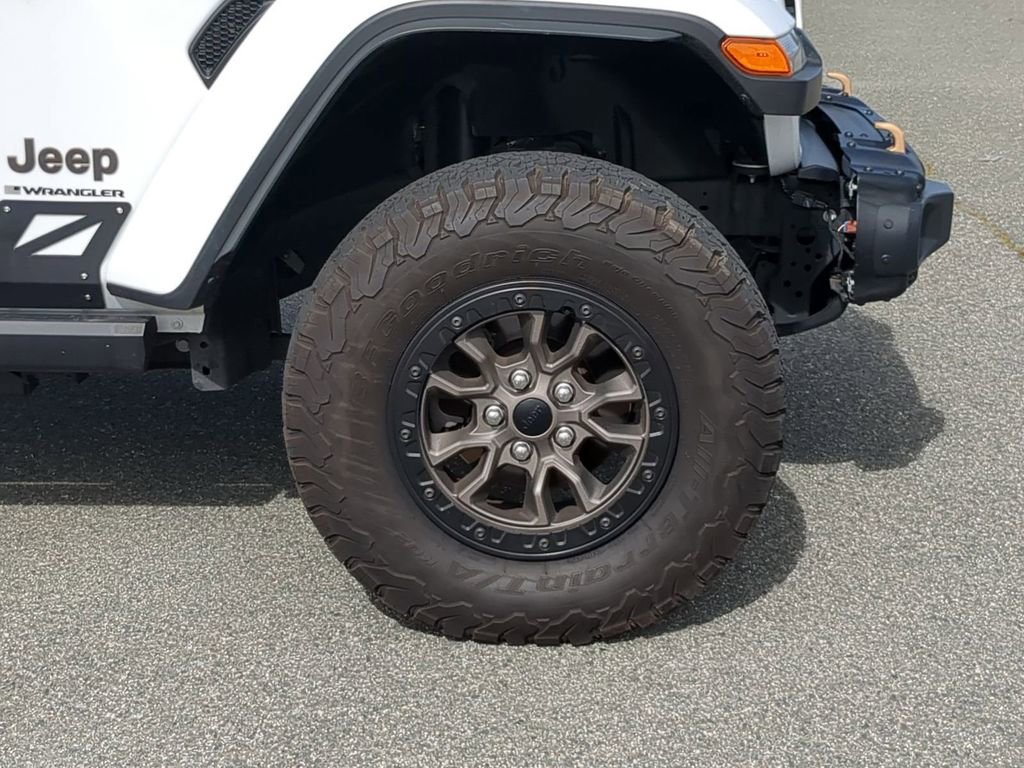 Used 2023 Jeep Wrangler Unlimited Rubicon 392 AWD/4WD image 10