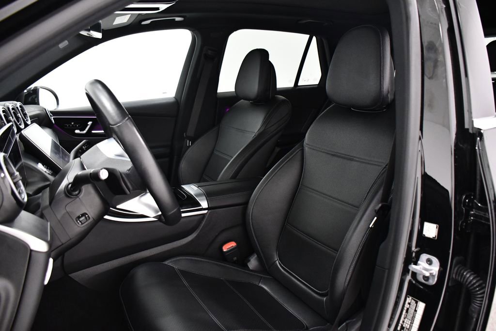 Used 2023 Mercedes-Benz GLC 300 4MATIC image 19