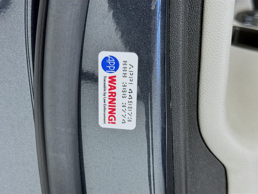 Used 2023 Chevrolet Equinox LT w/ Driver Convenience Package image 40