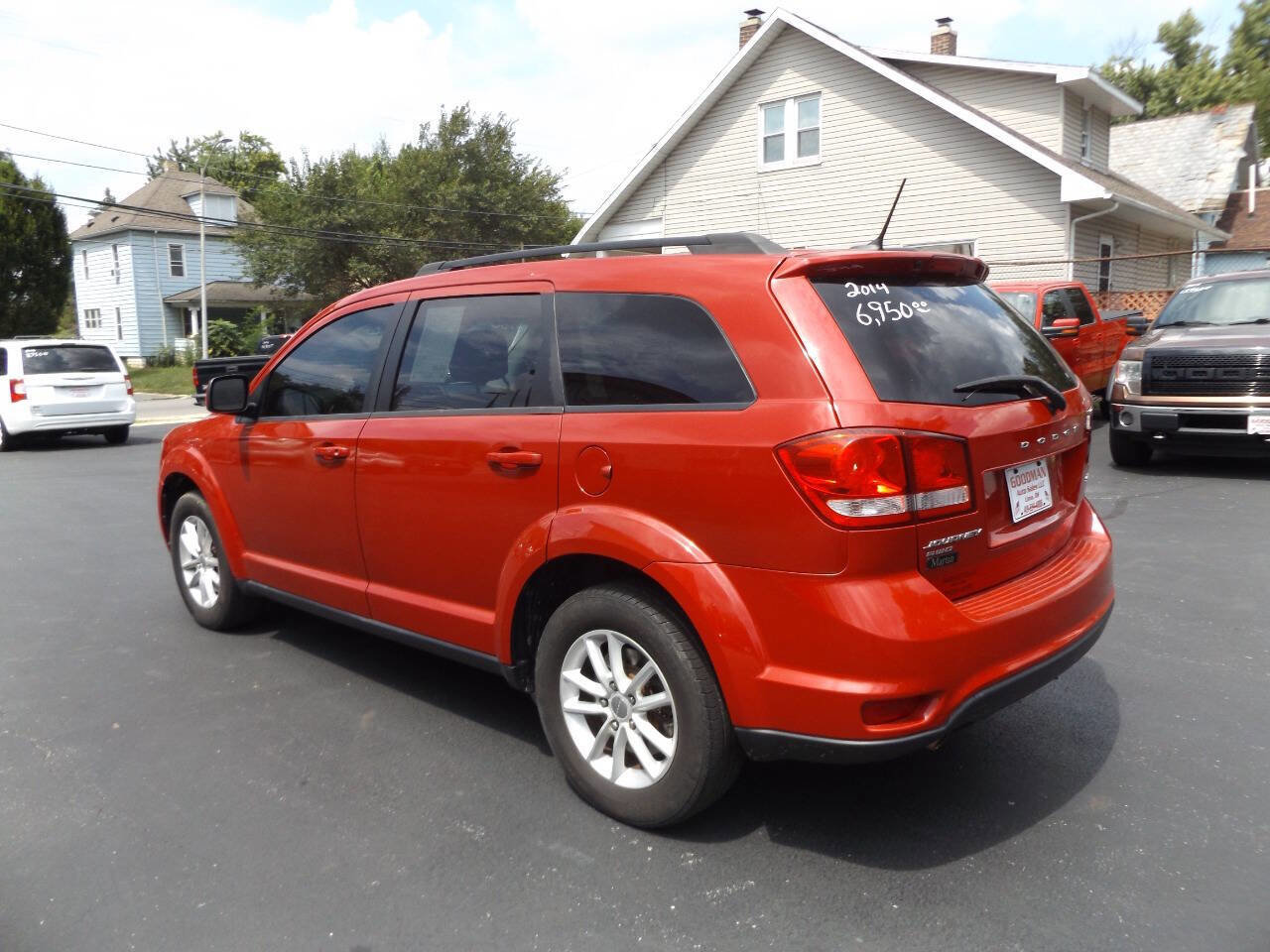 Used 2014 Dodge Journey SXT w/ Flexible Seating Group image 10