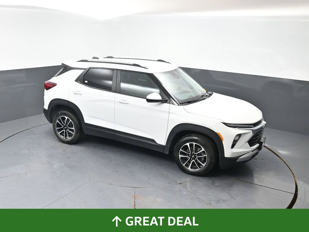 Used 2025 Chevrolet TrailBlazer LT AWD/4WD image 44