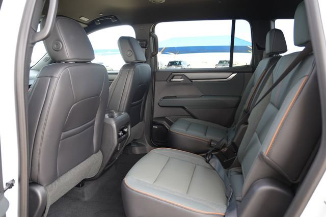 New 2026 GMC Acadia AT4 w/ Luxury Package image 22