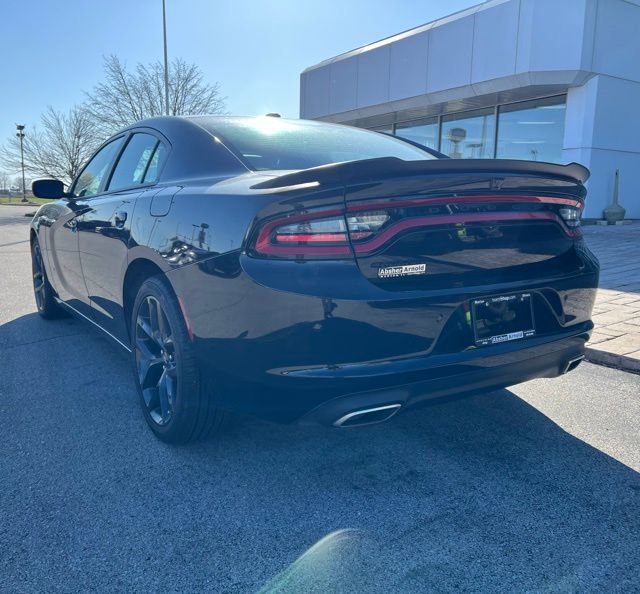 Used 2022 Dodge Charger SXT w/ Blacktop Package image 8
