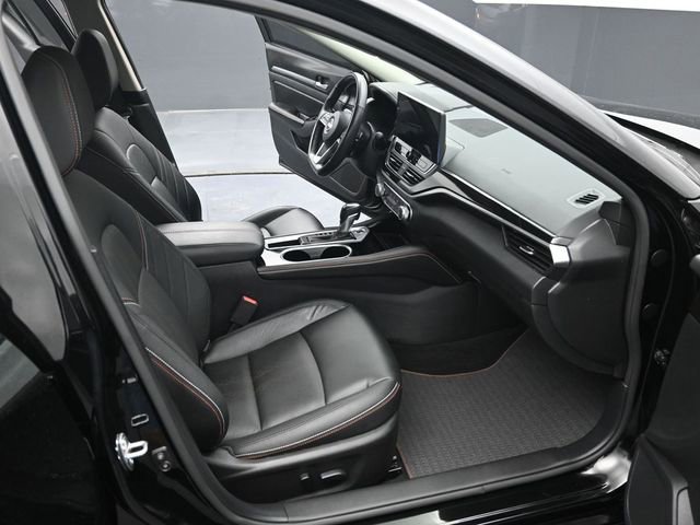 Used 2024 Nissan Altima 2.5 SR w/ SR Premium Package image 34