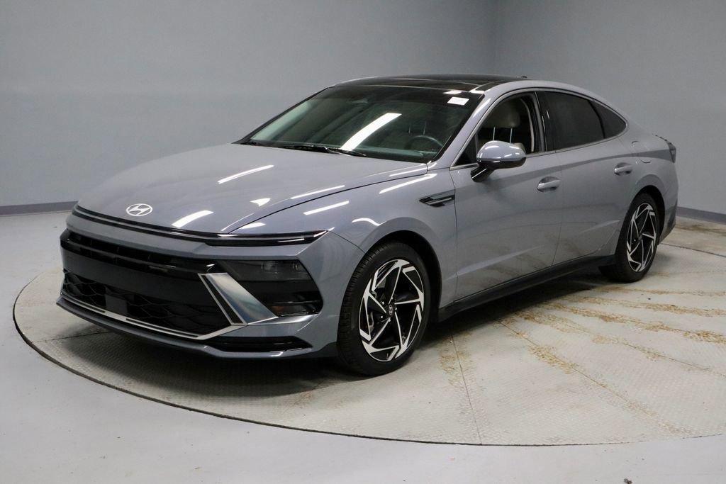 Certified 2024 Hyundai Sonata SEL w/ Convenience Package image 8
