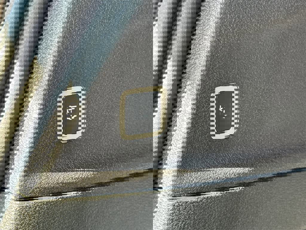 Used 2022 Chrysler Pacifica Pinnacle image 16