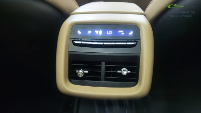 Used 2024 Cadillac Lyriq Luxury w/ Nappa Leather Package RWD image 40