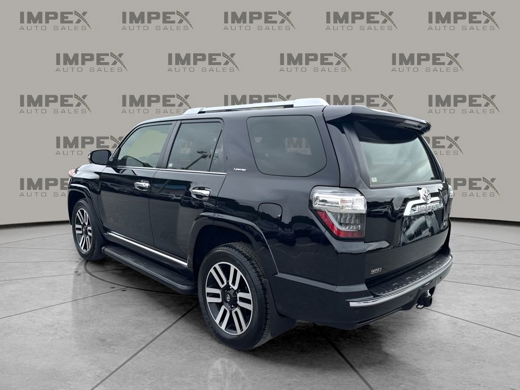 Used 2024 Toyota 4Runner Limited AWD/4WD image 3
