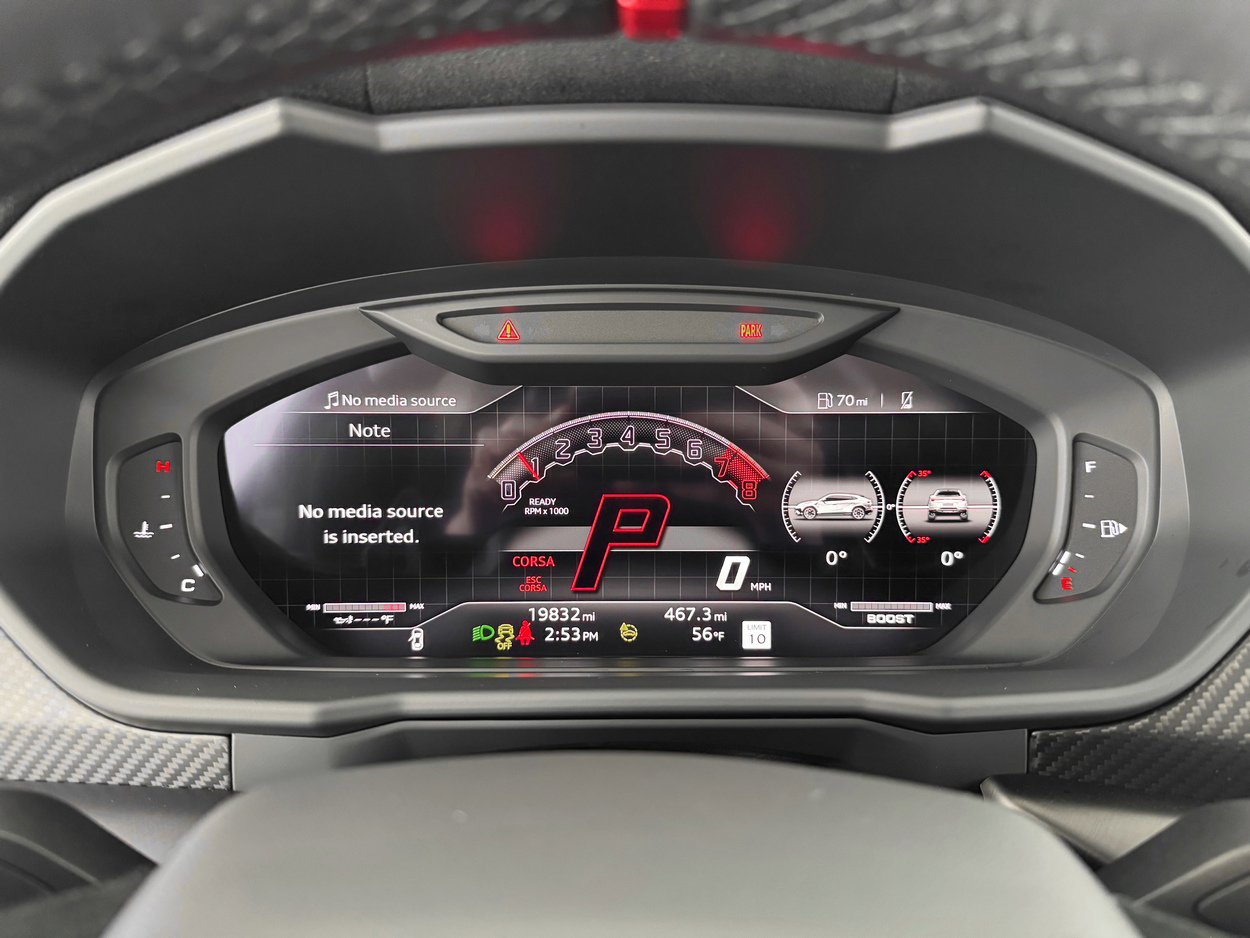 Used 2024 Lamborghini Urus Performante AWD/4WD image 16