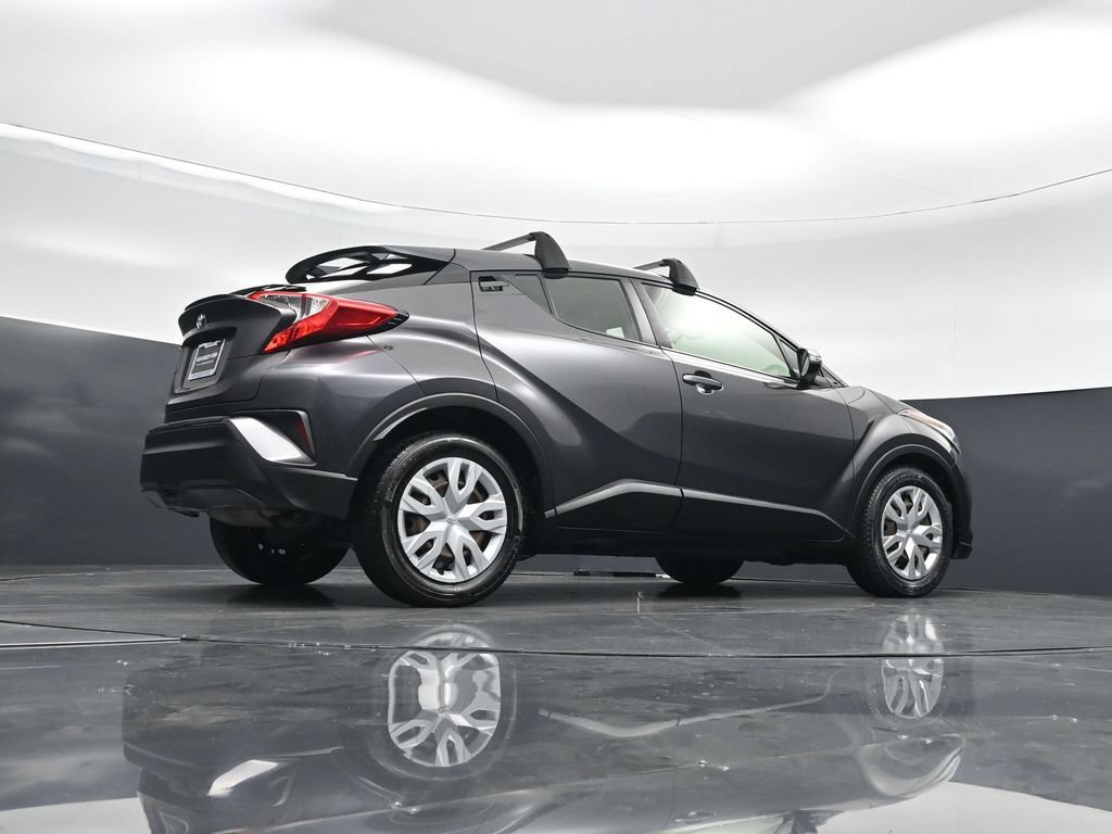 Used 2020 Toyota C-HR LE FWD image 45
