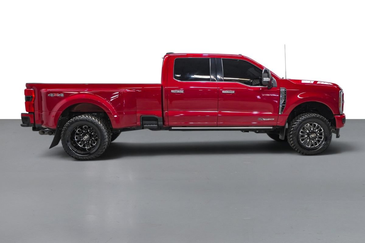Used 2025 Ford F350 Lariat w/ Lariat Ultimate Package AWD/4WD image 6