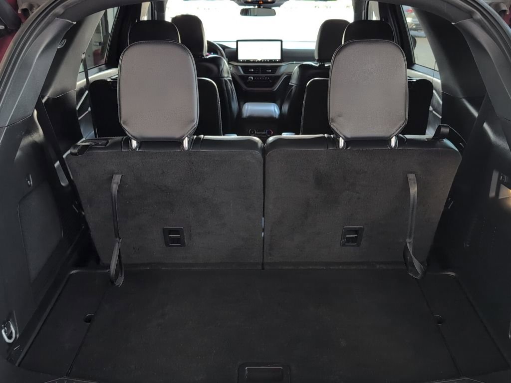 Used 2025 Ford Explorer ST-Line image 17