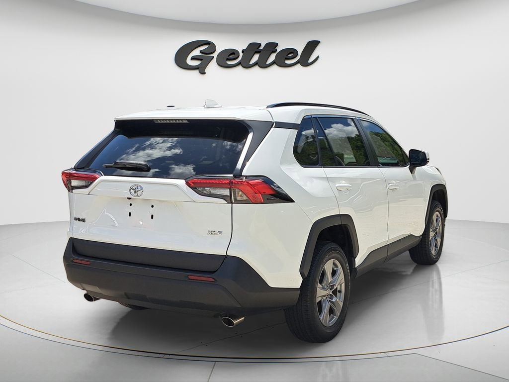 Used 2023 Toyota RAV4 XLE image 4