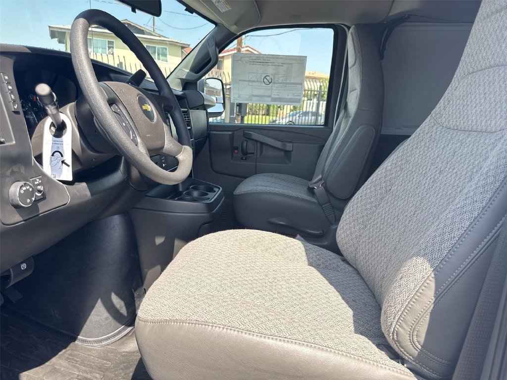 New 2026 Chevrolet Express 2500 w/ Driver Convenience Package RWD image 18