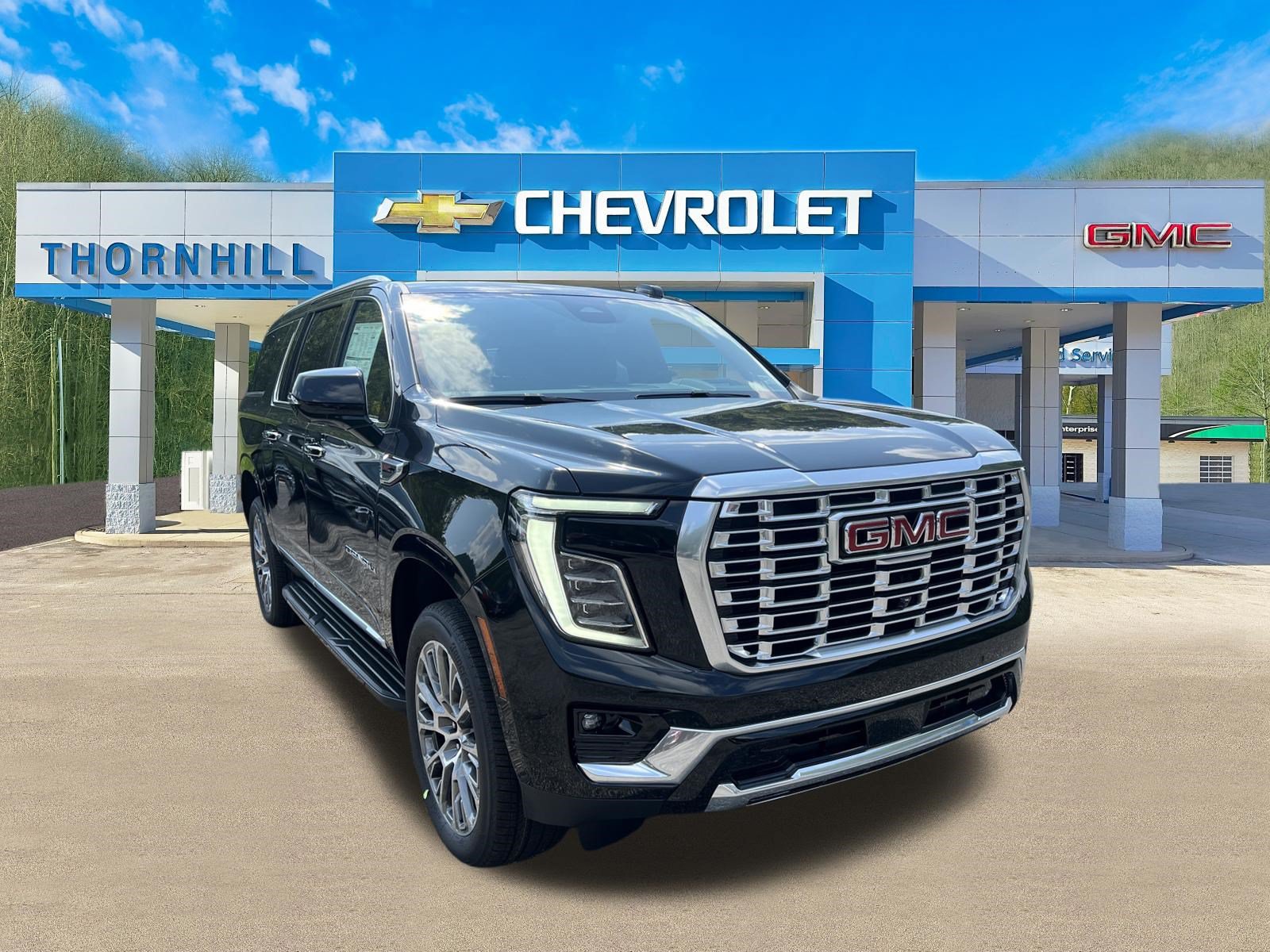 New 2026 GMC Yukon XL Denali AWD/4WD image 1