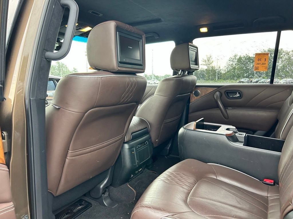 Used 2017 INFINITI QX80 Limited w/ All Season Package AWD/4WD image 18