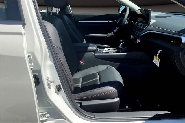 New 2026 Nissan Altima 2.5 SR image 11