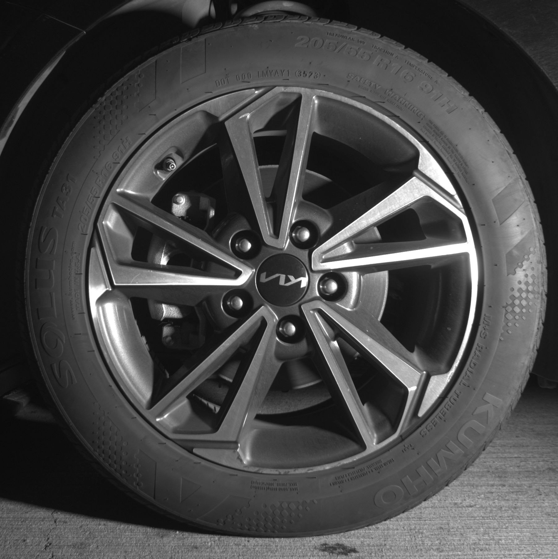 Used 2024 Kia Forte LXS image 17