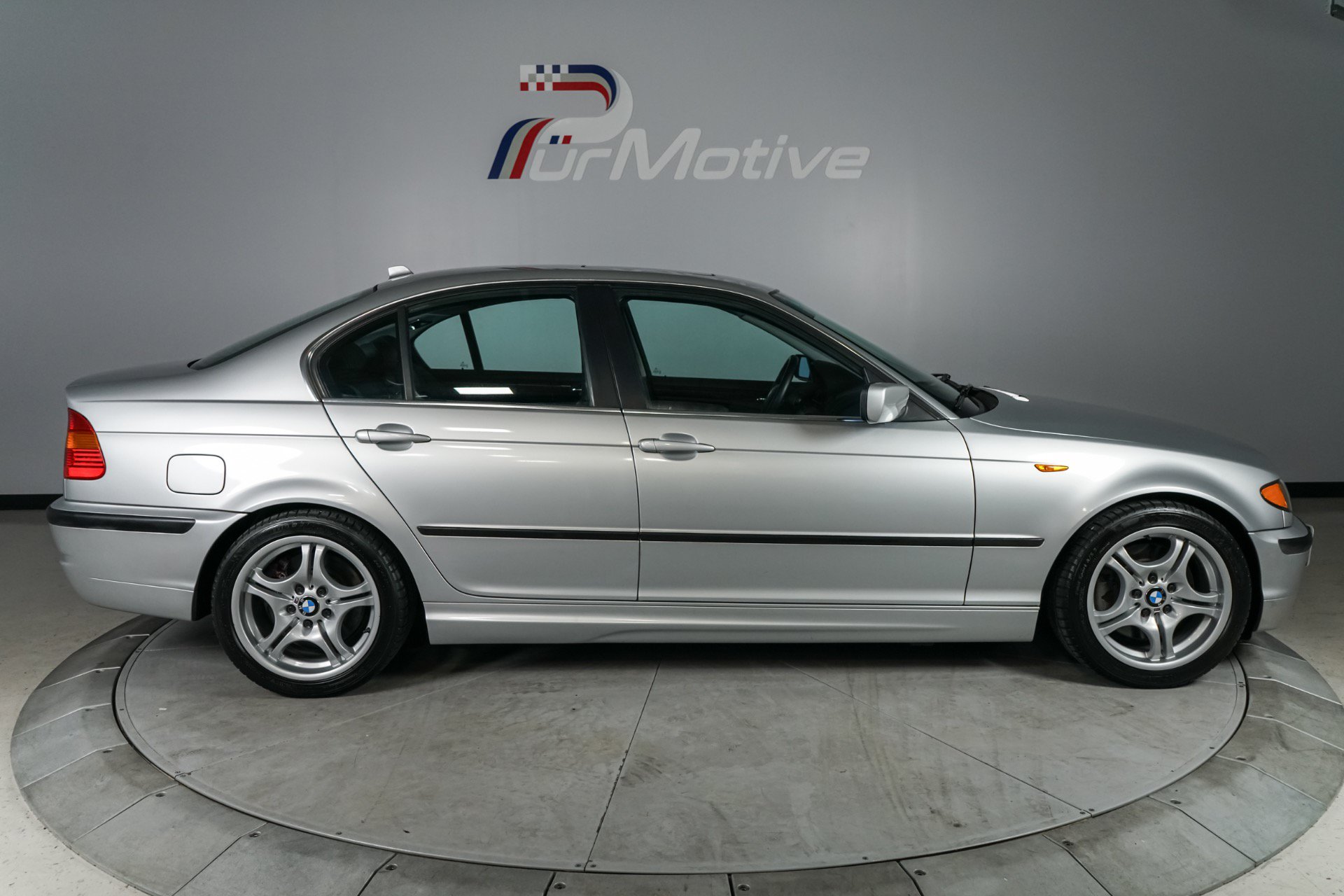 Used 2004 BMW 330i Sedan RWD image 12
