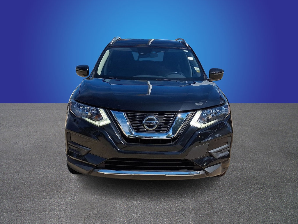 Used 2020 Nissan Rogue SV FWD image 2