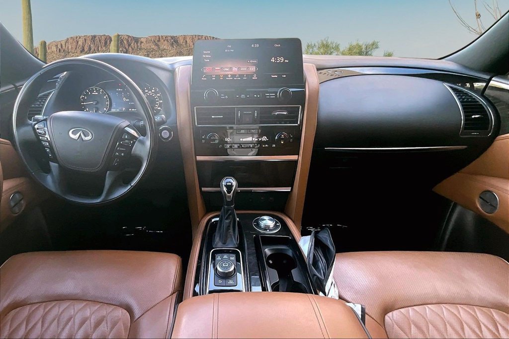 Used 2024 INFINITI QX80 Sensory w/ Cargo Package AWD/4WD image 16