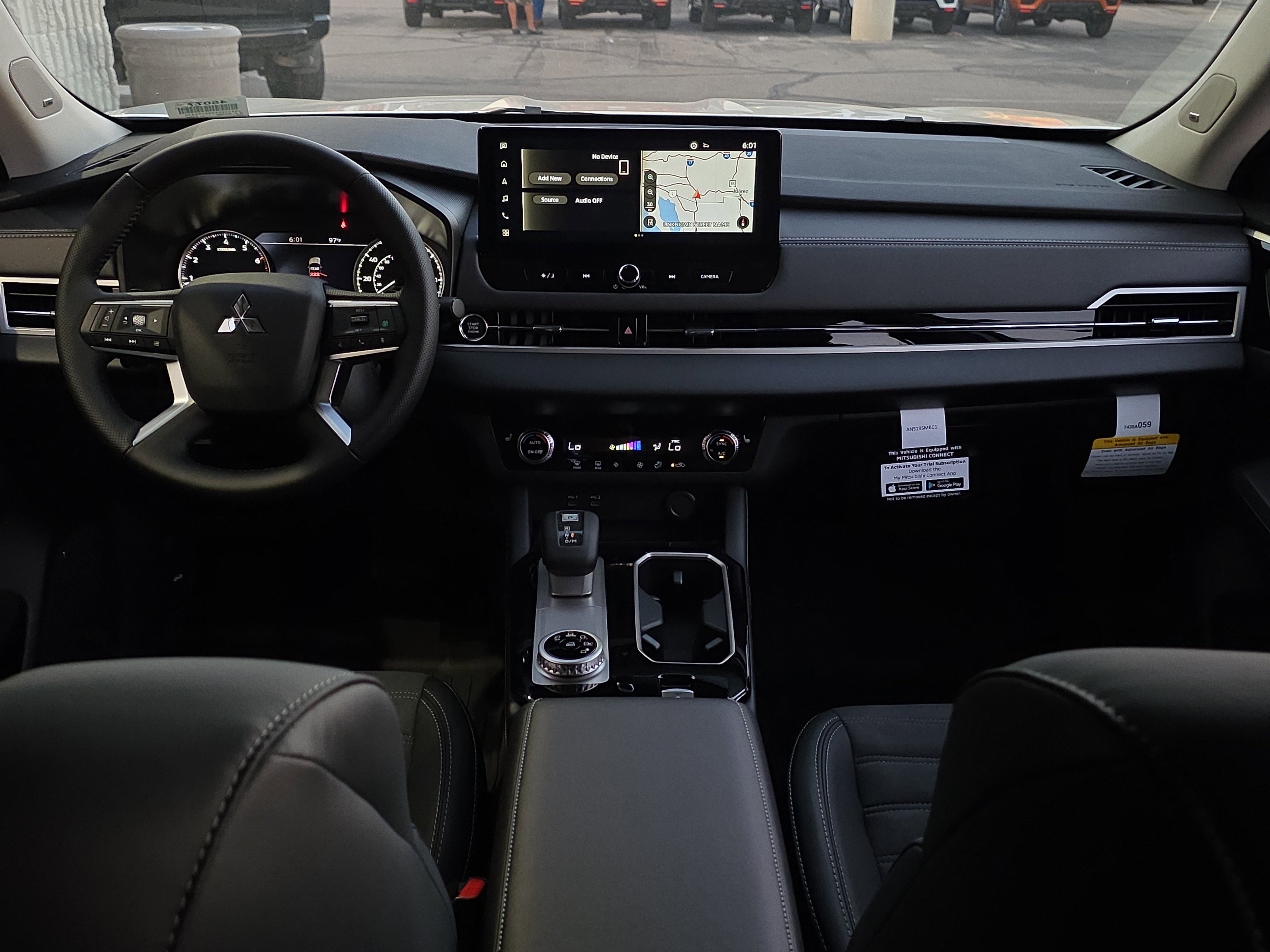 New 2025 Mitsubishi Outlander SE image 23