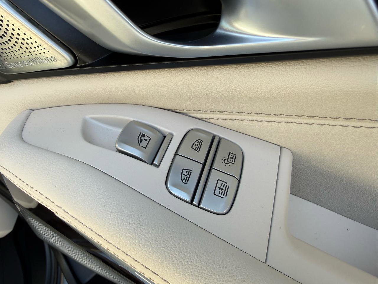 Used 2025 BMW X7 M60i image 30