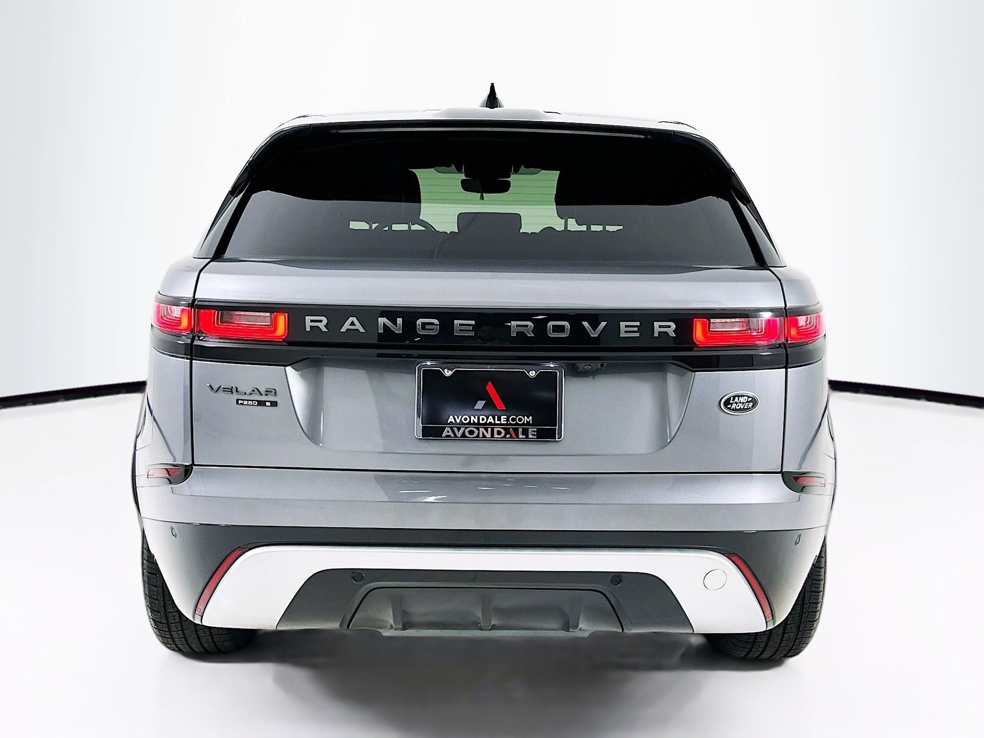 Used 2020 Land Rover Range Rover Velar R-Dynamic S image 7