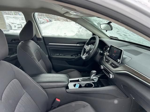 Used 2023 Nissan Altima 2.5 SV FWD image 31