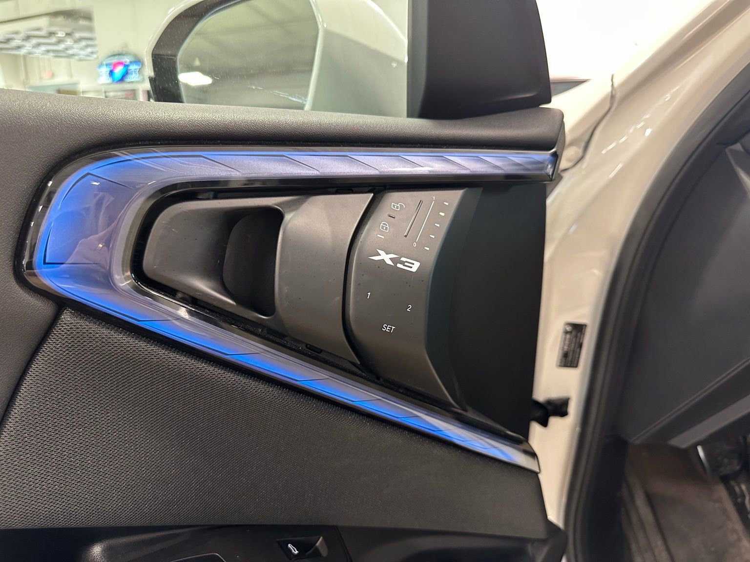 Used 2025 BMW X3 xDrive30i w/ Premium Package image 11