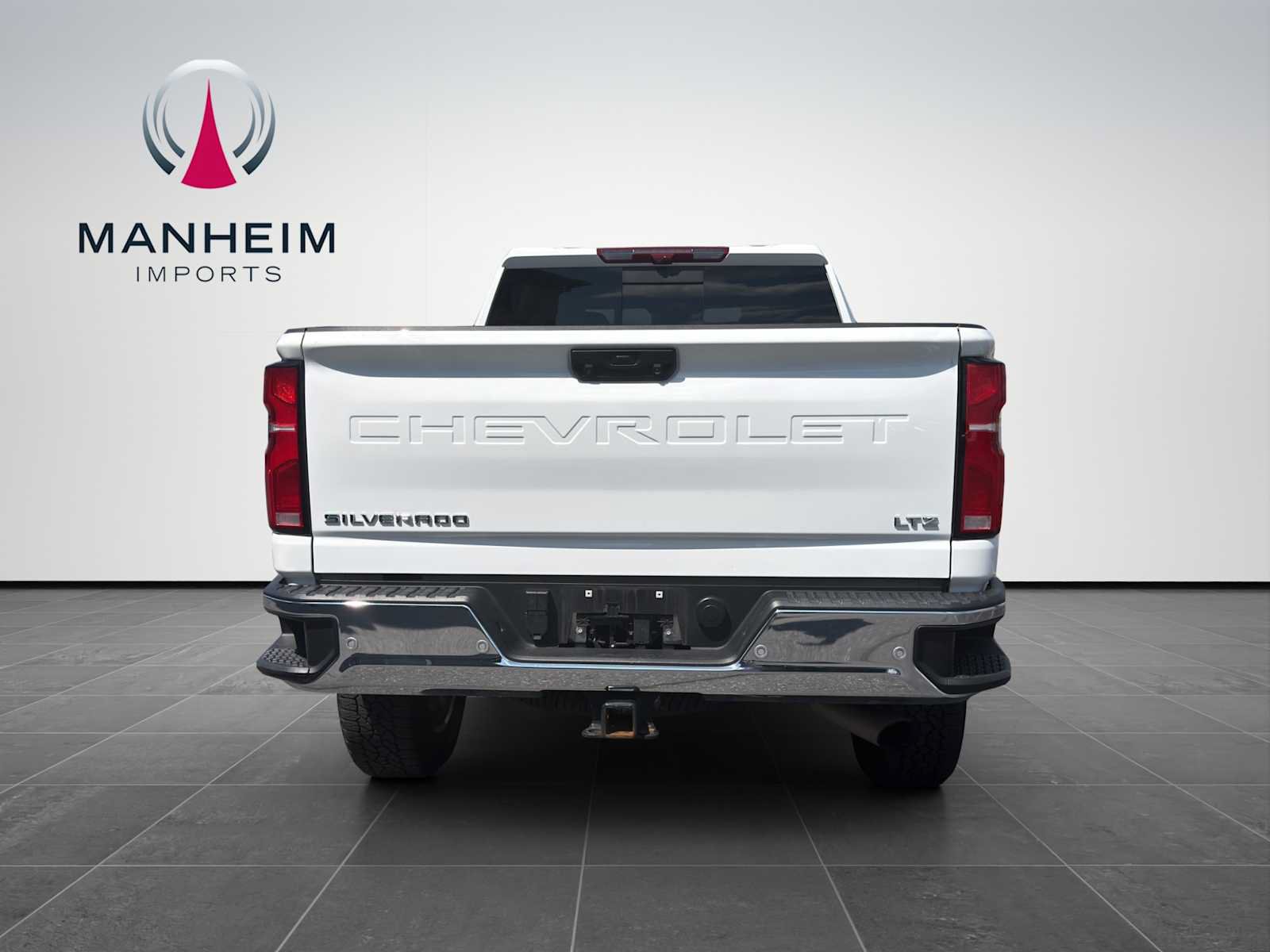 Used 2025 Chevrolet Silverado 2500 LTZ w/ LTZ Premium Package AWD/4WD image 6