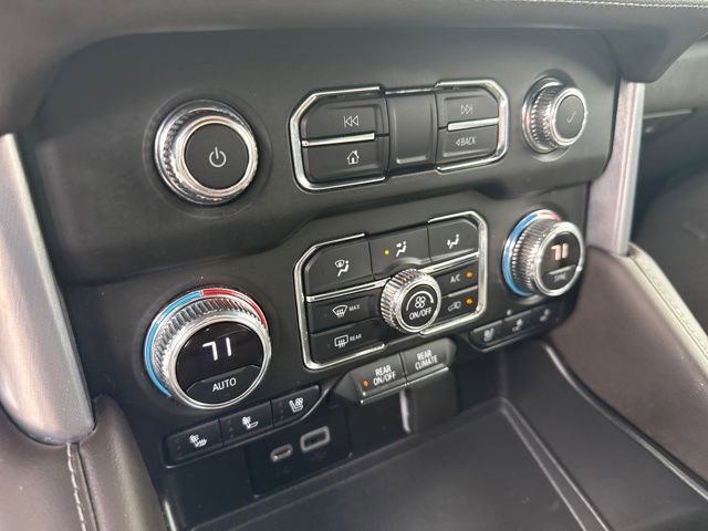 Used 2021 GMC Yukon SLT w/ Rear Media and Nav Package image 12