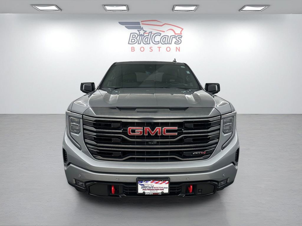 Used 2024 GMC Sierra 1500 AT4 w/ Technology Package image 2