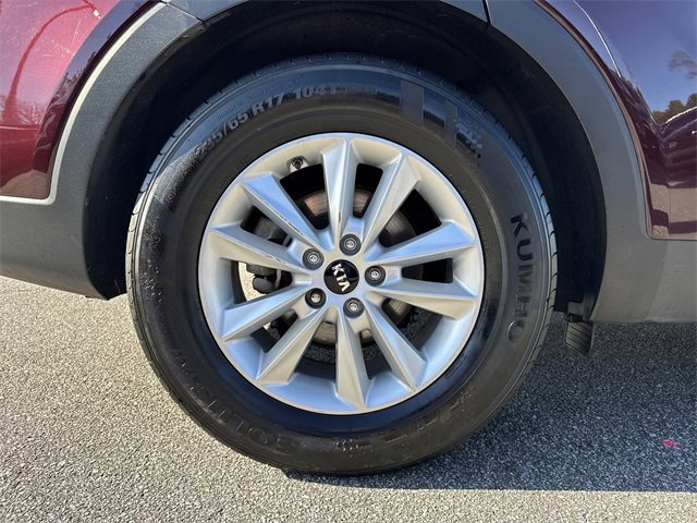 Used 2019 Kia Sorento LX w/ LX Convenience Package image 17