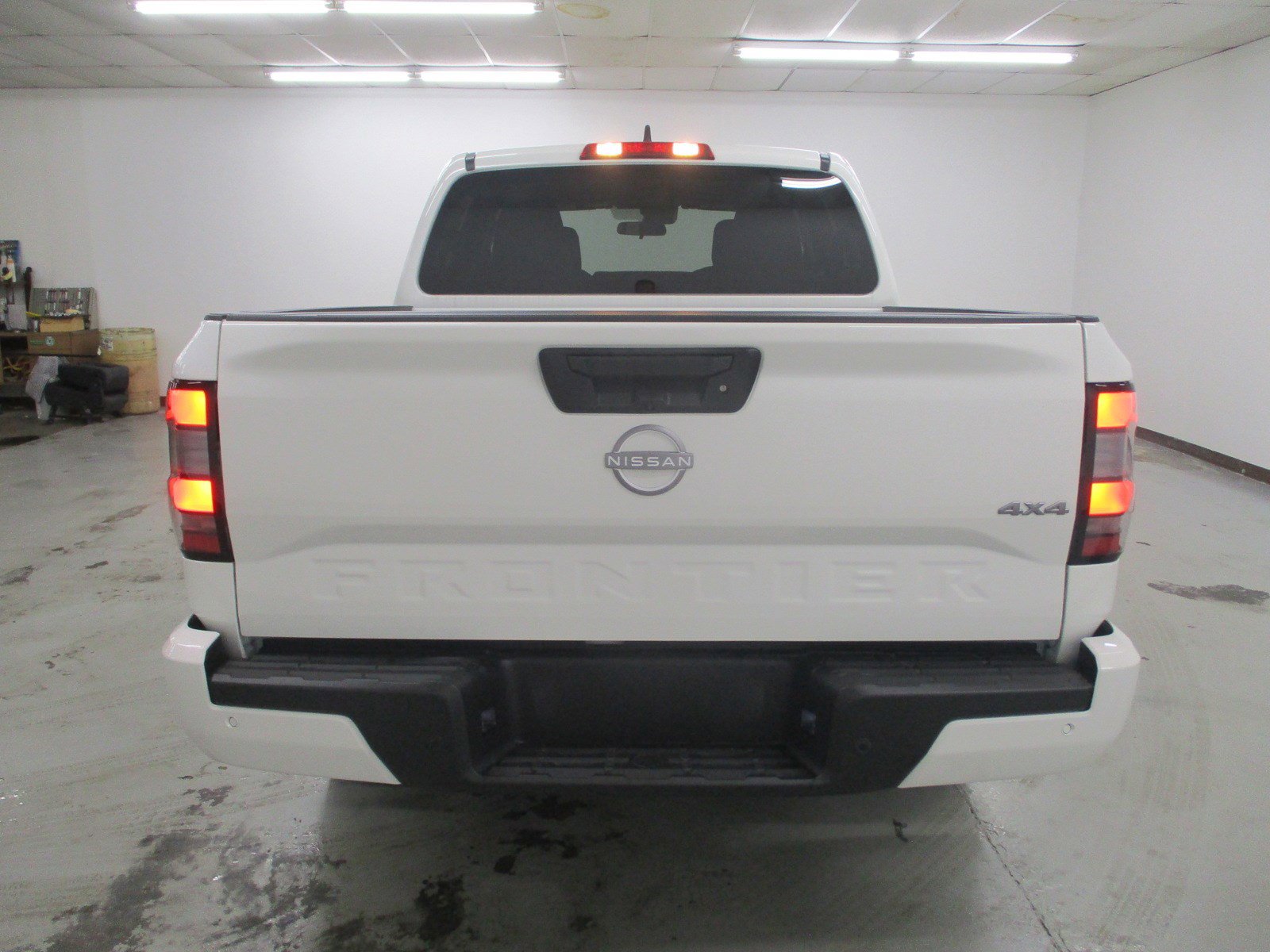 New 2025 Nissan Frontier SV image 4