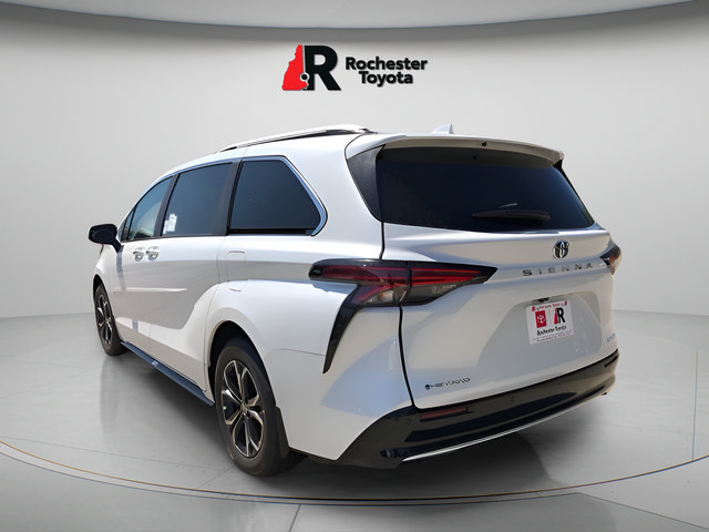 New 2026 Toyota Sienna Platinum AWD/4WD image 5