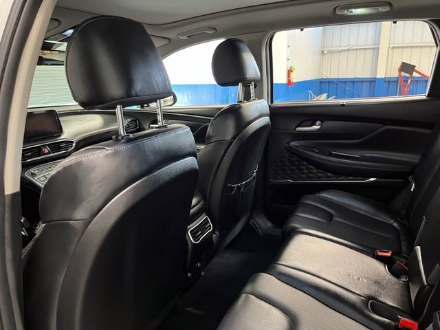 Used 2023 Hyundai Santa Fe SEL Premium w/ Cargo Package AWD/4WD image 18
