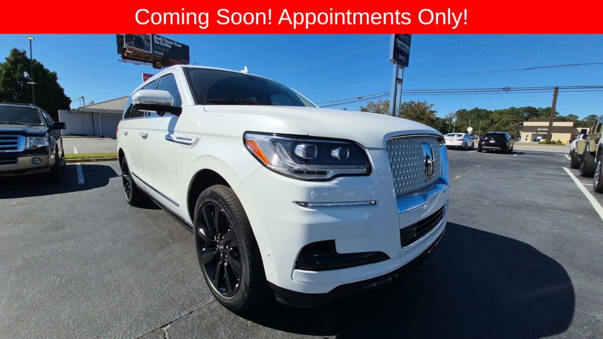 Used 2024 Lincoln Navigator Reserve