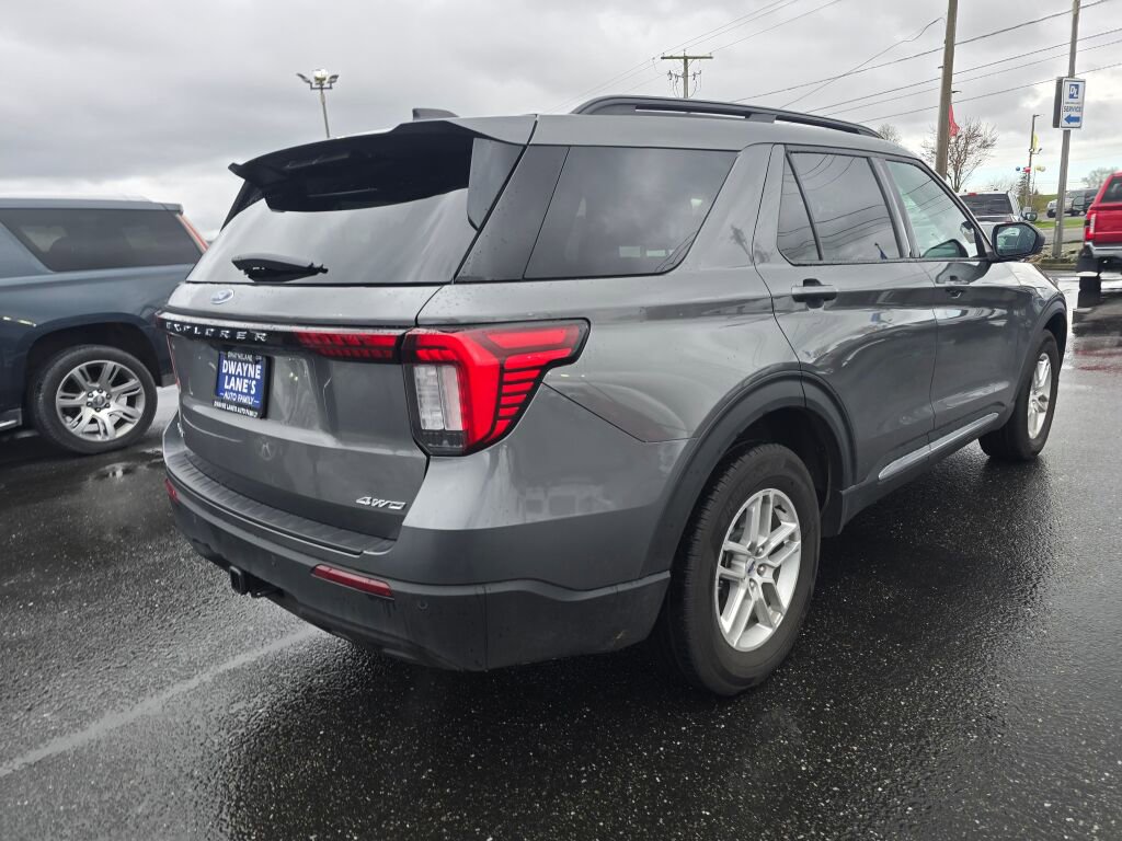 Used 2025 Ford Explorer Active image 5