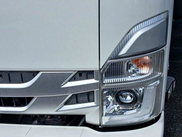 New 2024 Chevrolet Low Cab Forward image 12