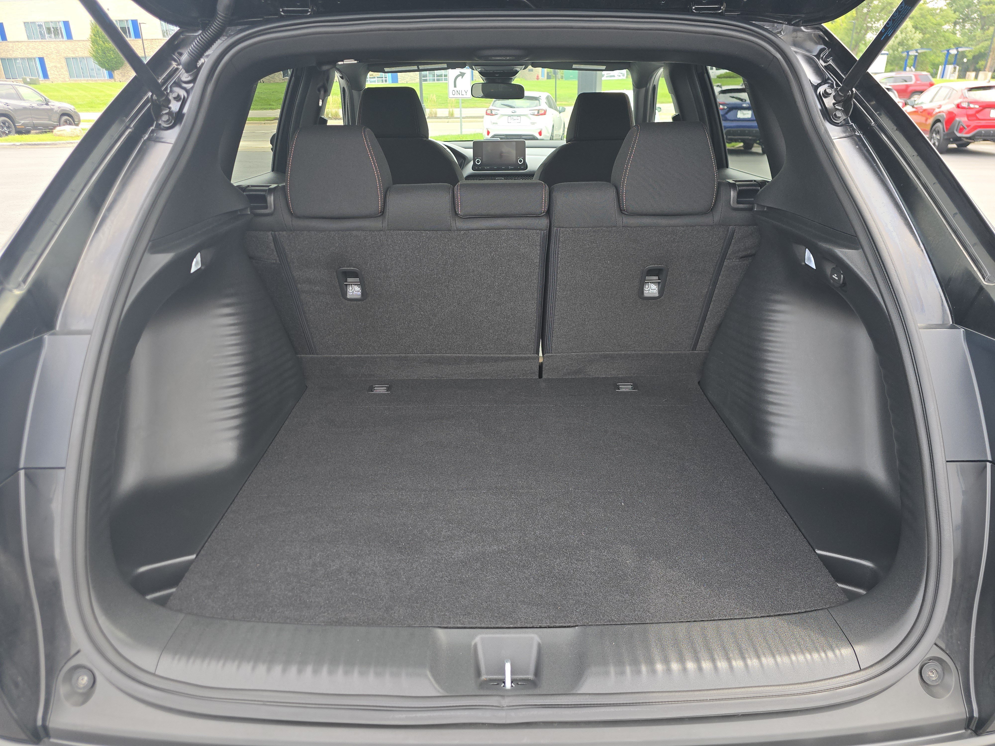 Used 2024 Honda HR-V Sport image 16