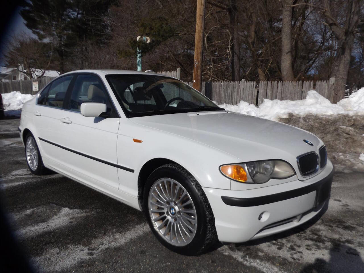 Used 2002 BMW 330xi Sedan image 10