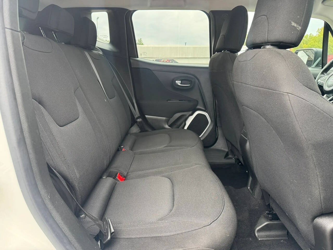 Used 2018 Jeep Renegade Sport w/ Power & Air Group AWD/4WD image 14